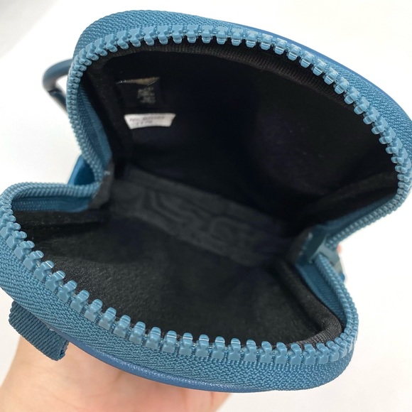 NWT Coach Hybrid Pouch - Picture 9 of 10